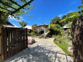 La Digue Holiday Villa